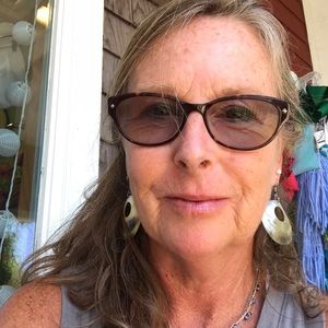 Meet your Posher, Valerie